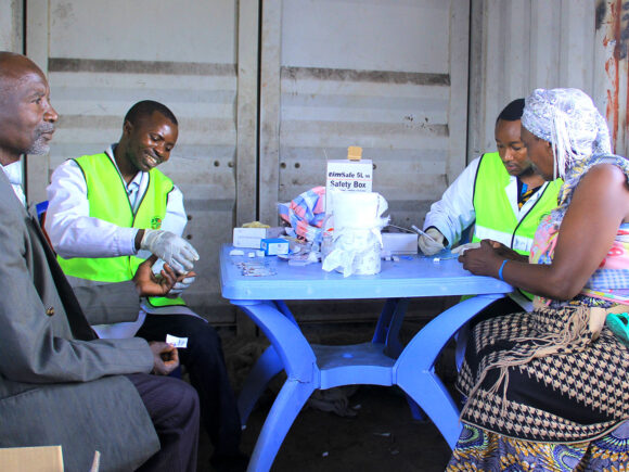CAMPAGNE DE DEPISTAGE VOLONTAIRE AUPRES DES POPULATIONS DEPLACEES INTERNES AUTOUR DE GOMA